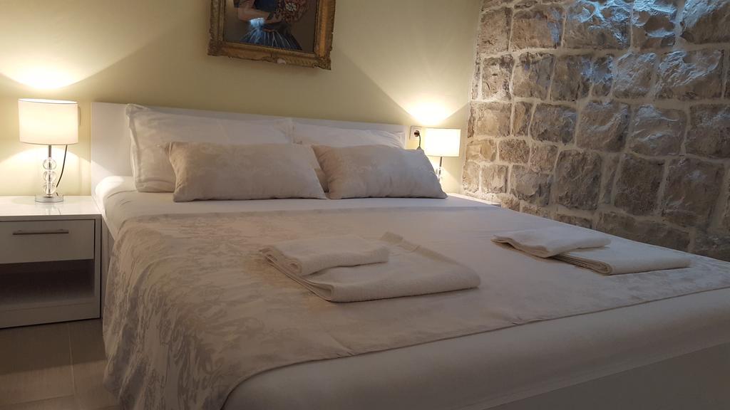 Rooms Valentino Split Exteriör bild