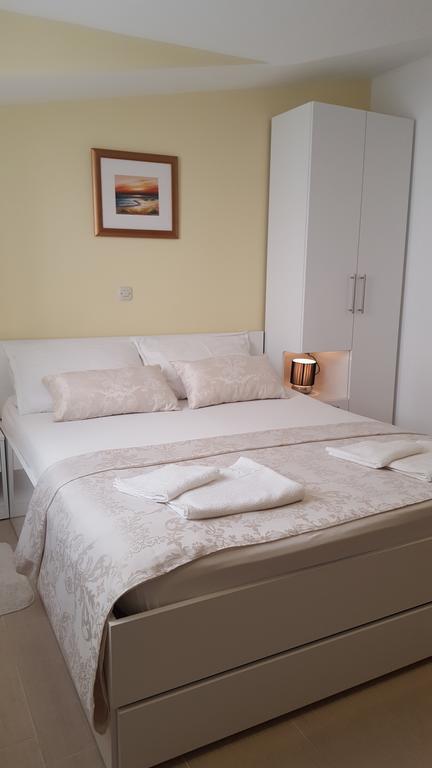 Rooms Valentino Split Exteriör bild