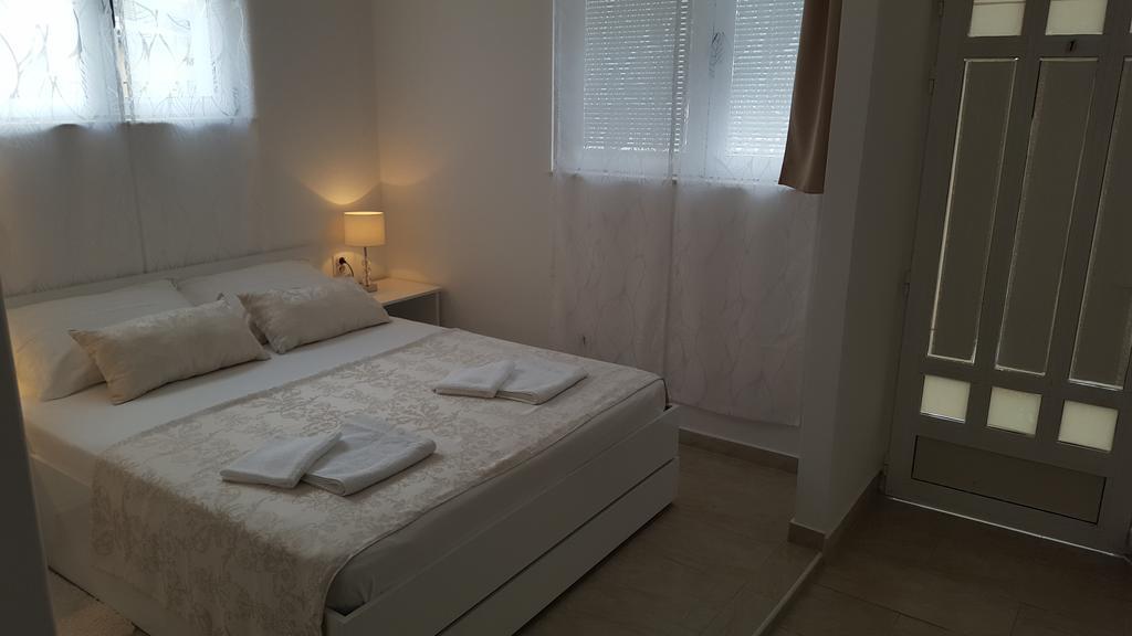 Rooms Valentino Split Exteriör bild