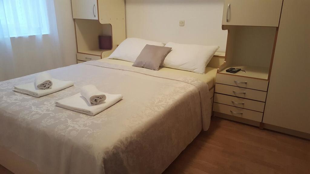Rooms Valentino Split Exteriör bild